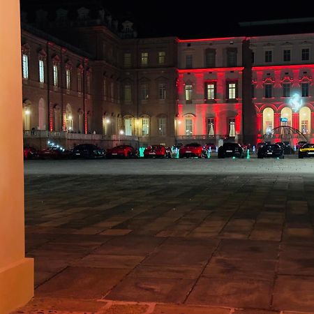 Tra Stadio E Storia - Fronte Allianz Stadium Juventus Venaria Reale Exteriér fotografie